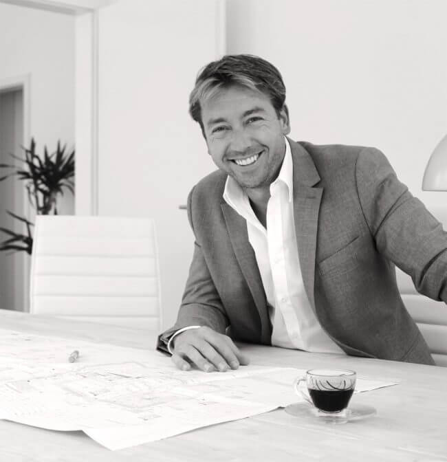 Jörg Aichinger, DEKRA-geprüfter Bausachverständiger für Rehau